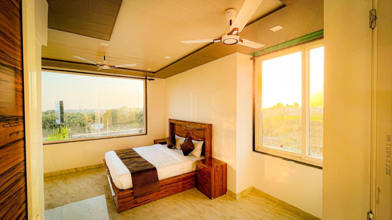 Green Dandi Homestay リシケーシュ エクステリア 写真
